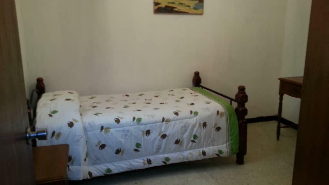 Candida Caracas Exterior foto